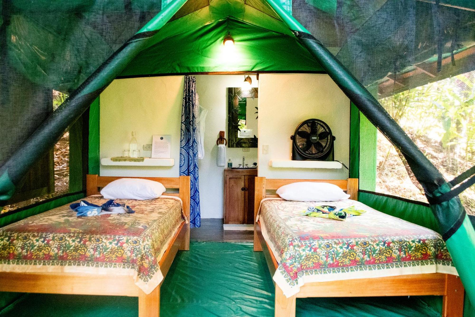 Luna Lodge Carate Екстер'єр фото