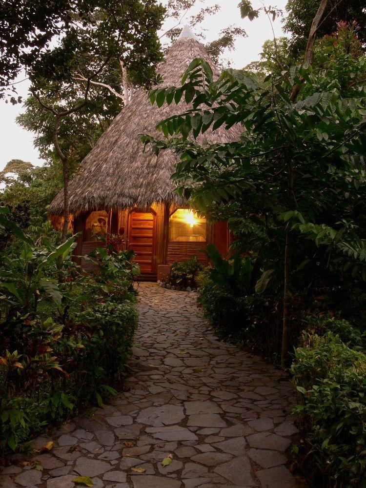 Luna Lodge Carate Екстер'єр фото
