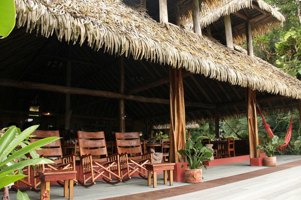 Luna Lodge Carate Екстер'єр фото